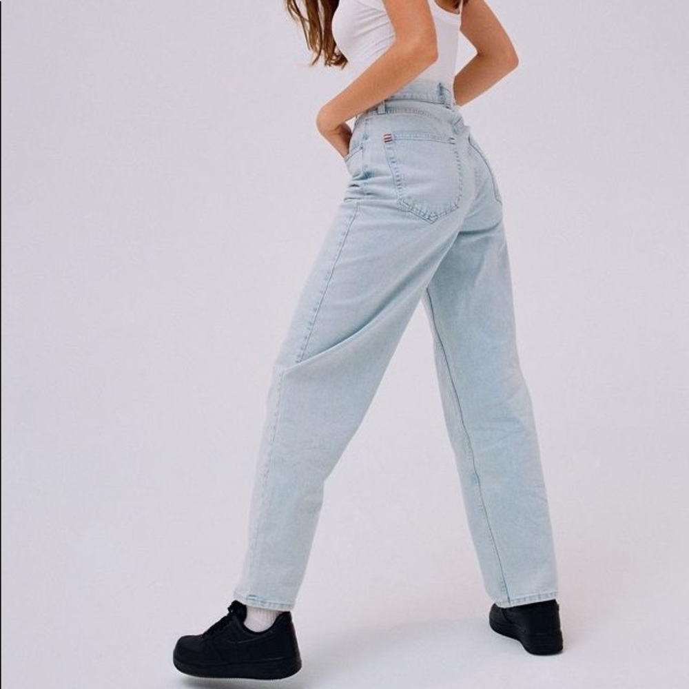 BDG High Waisted Baggy Jean - Bleached Light Wash